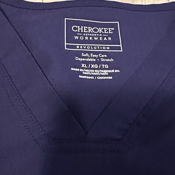 Cherokee Medical Scrubs - Picture 2 of 3